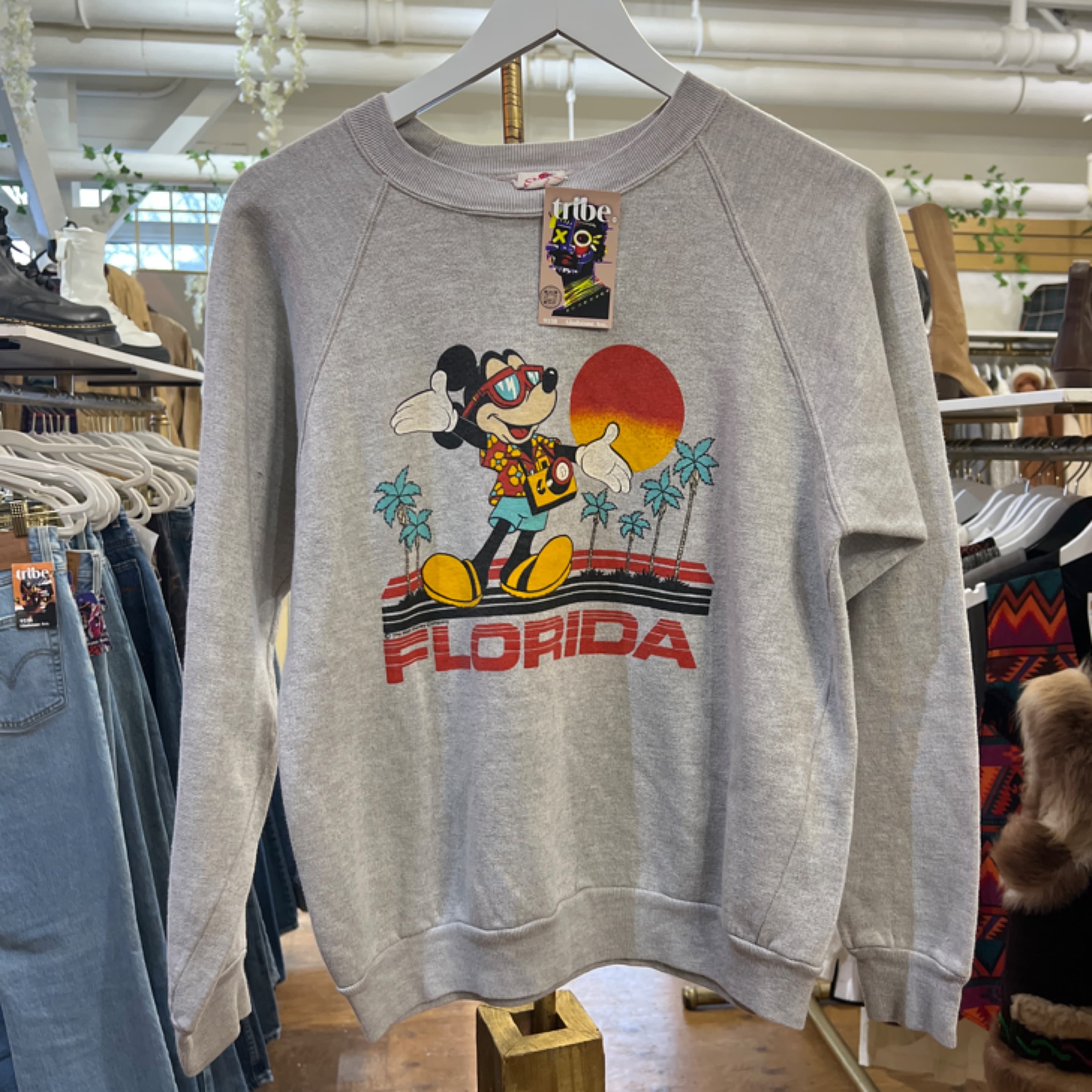 Vintage Grey Mickey Mouse Crewneck L