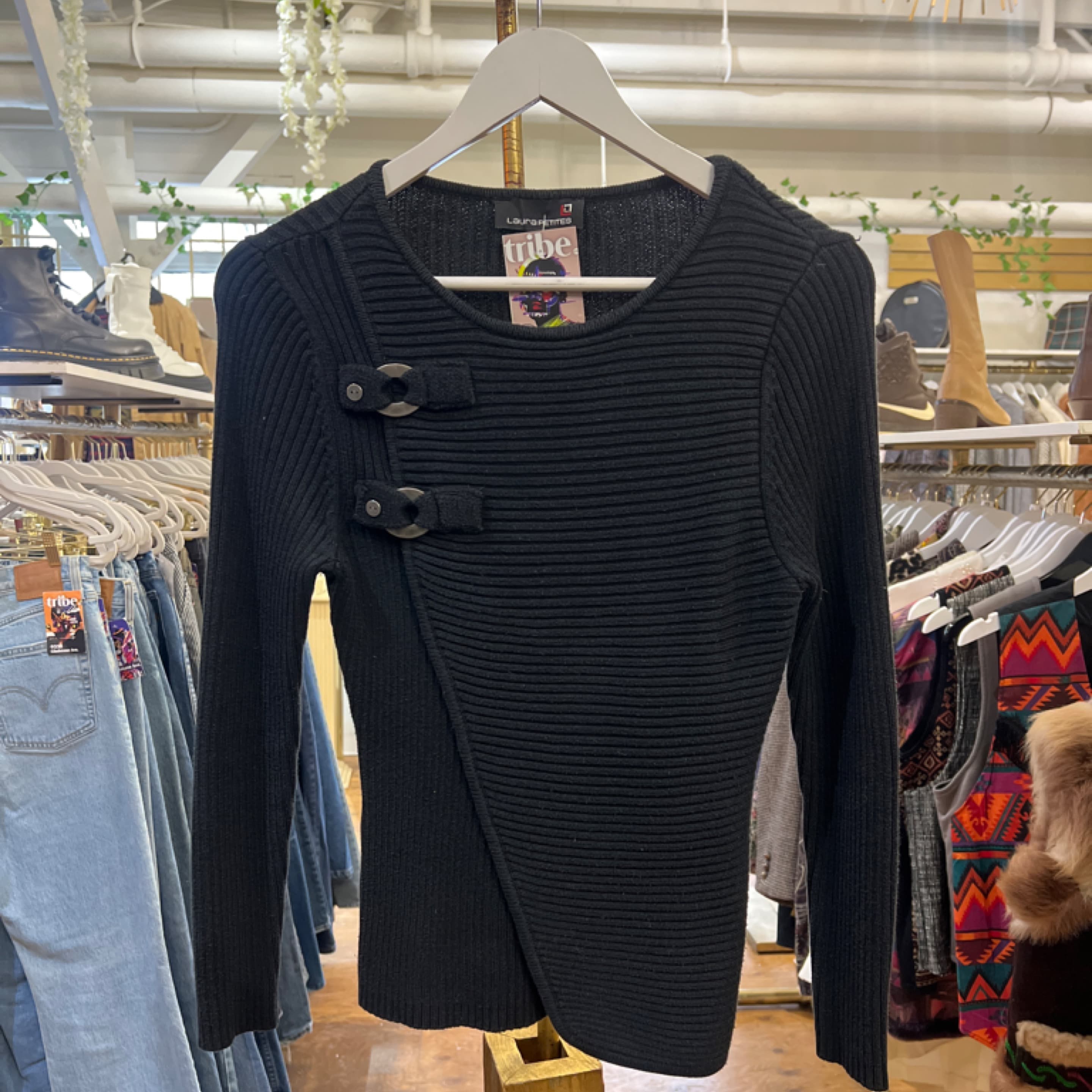 Laura Petite Black Sweater S